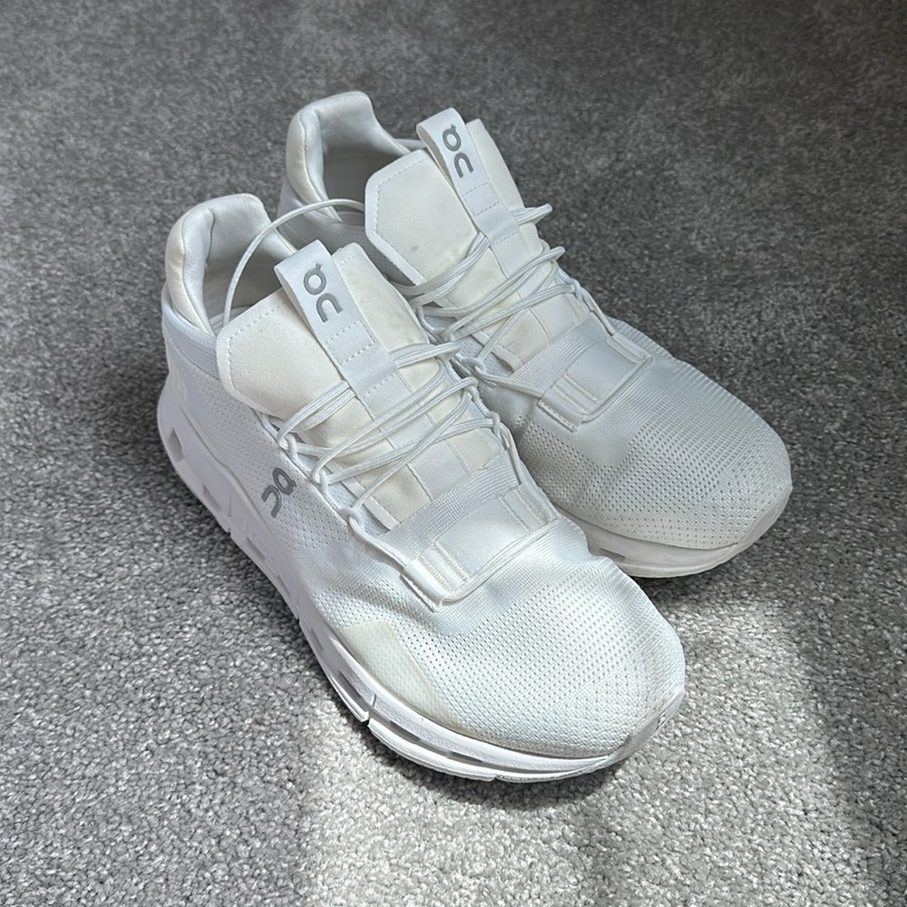 On Cloudnova training sneaker - men’s size 9.5
